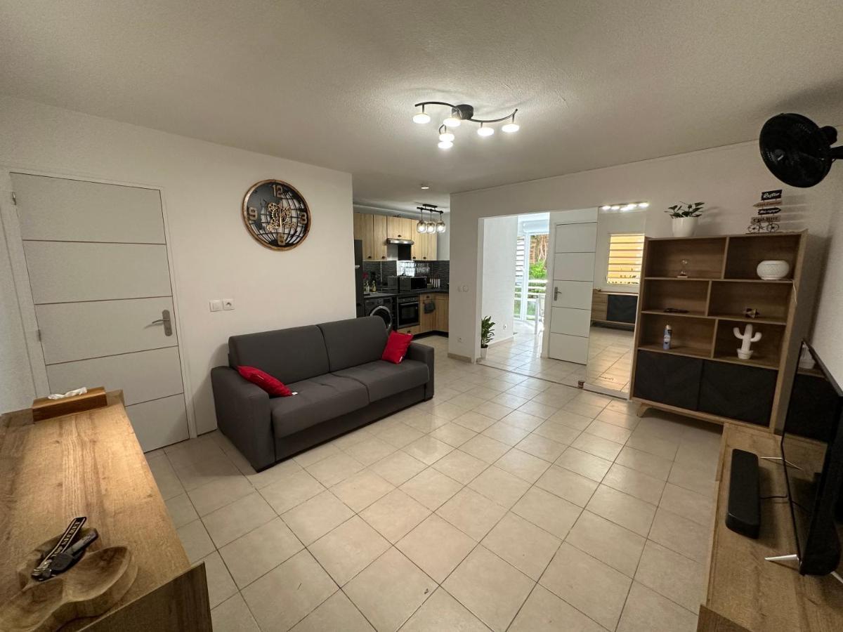 Location T2 Meuble Baie Mahault Convenance Apartment Exterior photo